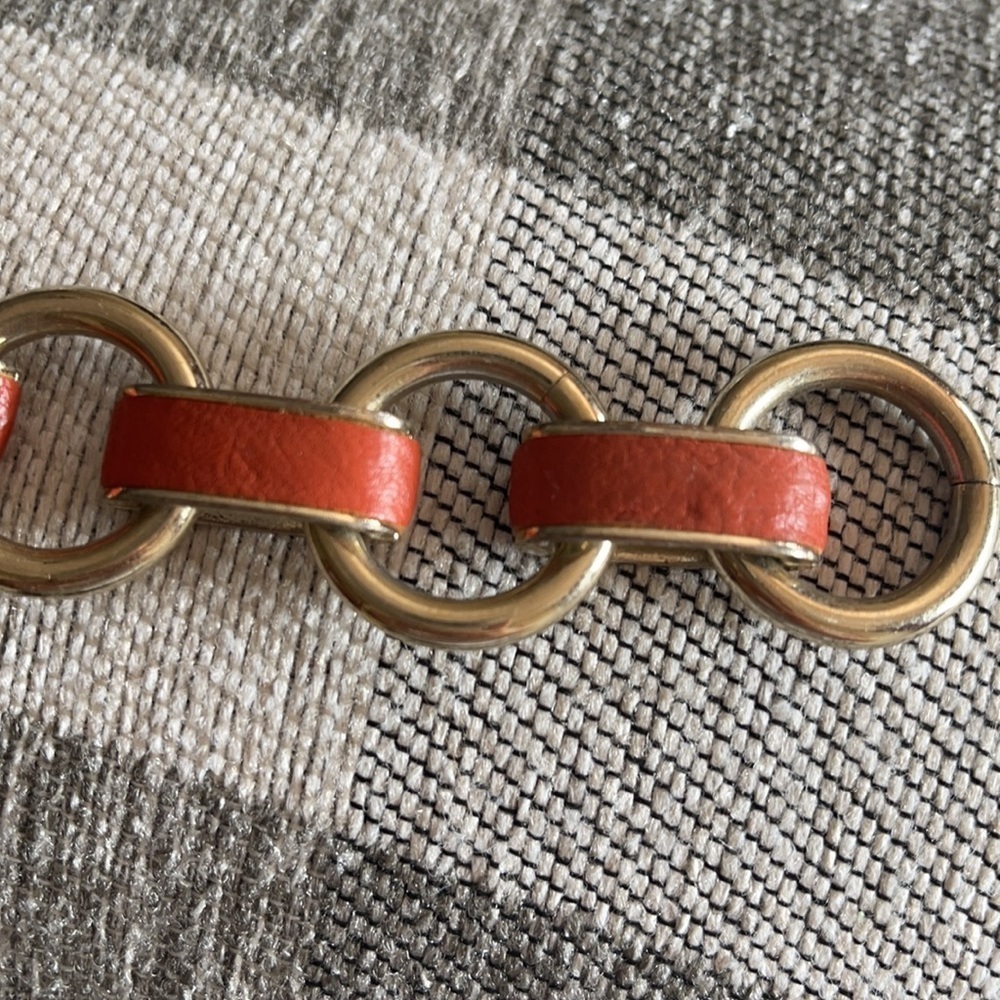 Leather and Gold Chain Link Bracelet - Picture 3 of 6